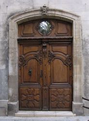 Porte Ancienne en Noyer, Avignon, France