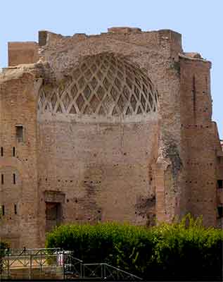 abside romaine du temple de vénus