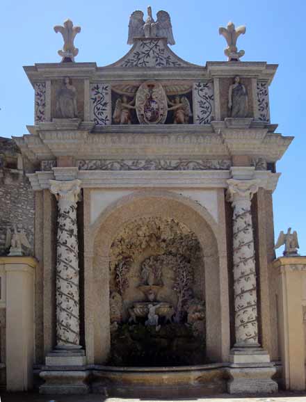 fountain of the owl tivoli
