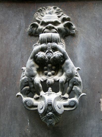 Heurtoir de Porte Mystérieux