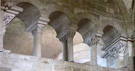tribune vezelay