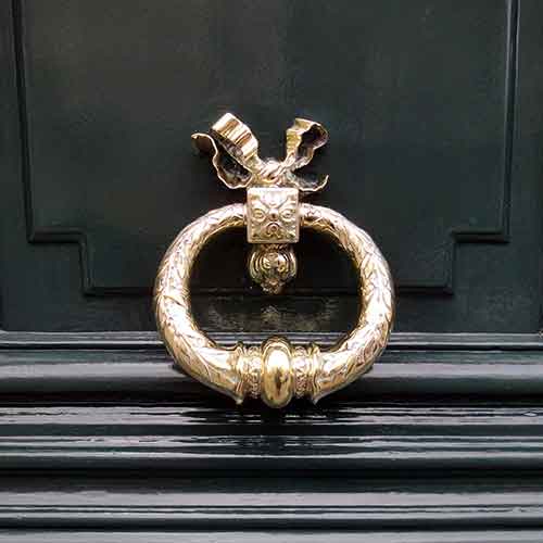 heuroirs et poignées de porte